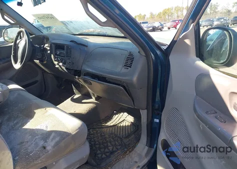 2000 Ford F-150 Work Series/Xl/Xlt from USA, damaged, VIN 3FTZF1722YMA50748